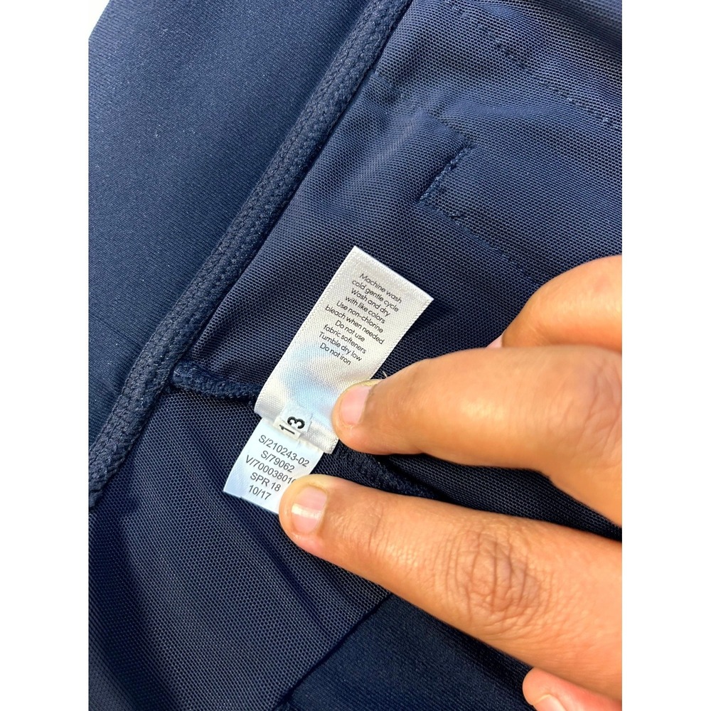 Athleta Modern Metro Shorts Nylon Blend Stretch Zip Pockets Navy Blue Women's XL - Picture 5 of 11
